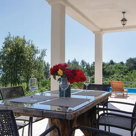 Three-bedroom In Сasa de vacaciones *